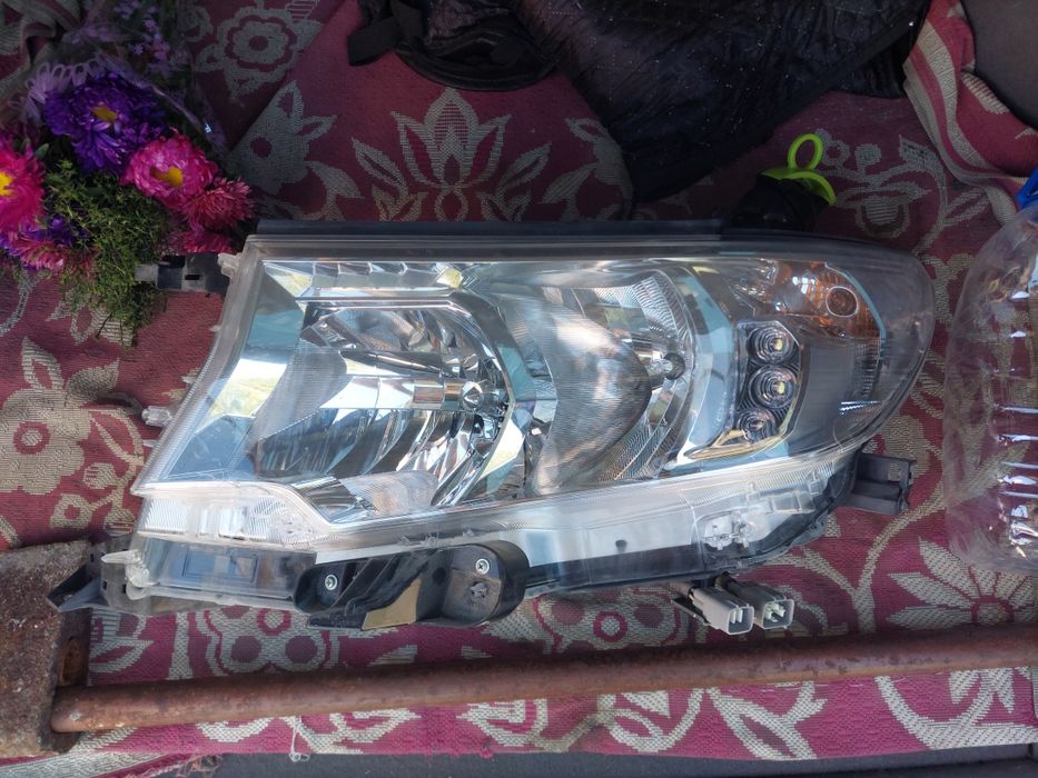 Фара Toyota Prado 2022г