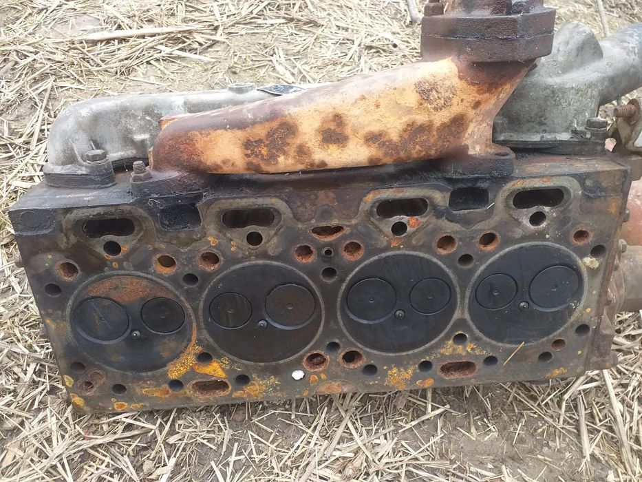 Vând  piese motor  perkins