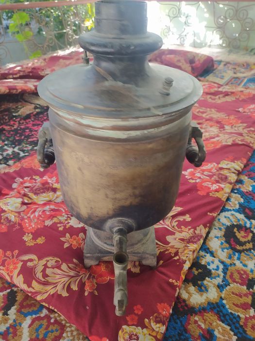 Qadimiy samavor sotiladi 1870 yilda iwlab chiqarilgan tewilmagan butun