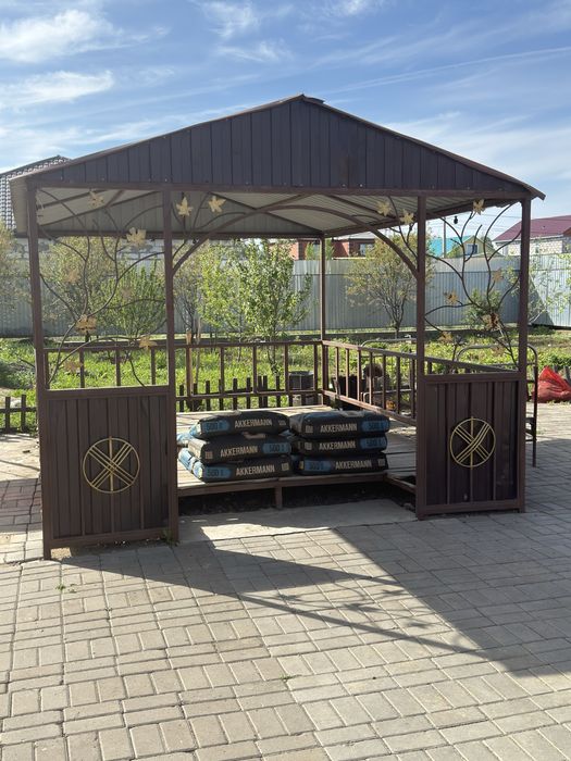 Продам беседку, размеры 3*4