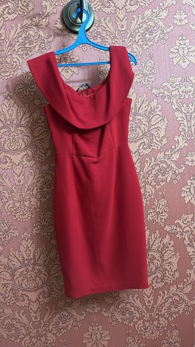 Платья  в отличном состоянии