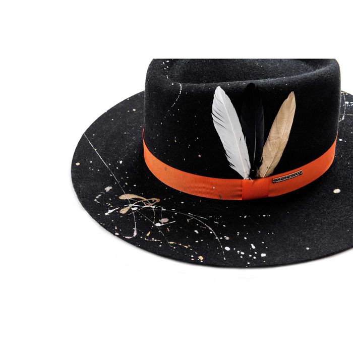 Pălărie lână unisex pene splash neagră Dadarlat