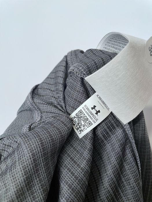 Tricou Under Armour nou cu etichetă