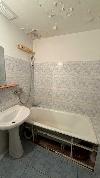 Продам 2 комнатную Жилгородок