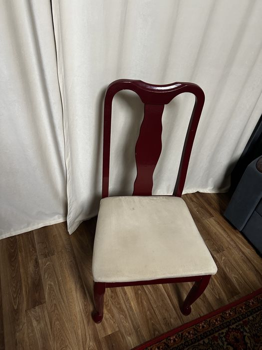 Стол и 8 стульев