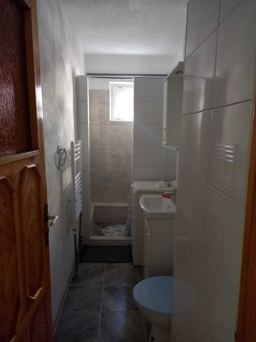 Apartament cu o camera de inchiriat