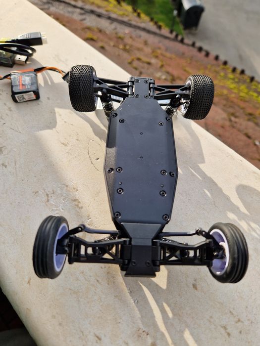 RC модел / Количка с дистанционно Losi Micro-B