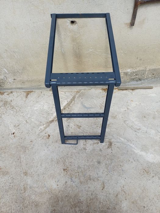 Vând scara retractabila wagon