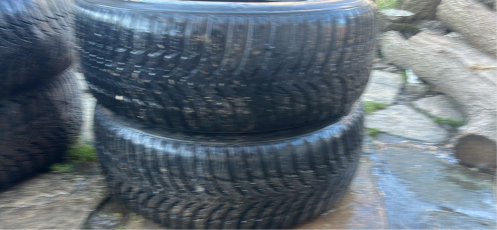 Продавам зимни гуми 195/65 15 цола