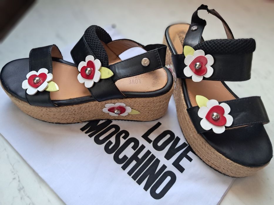 Сандали на платформа Love Moschino 38 номер