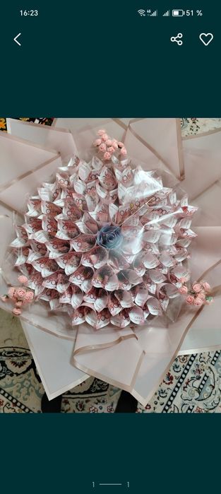 Акша Гүлдер, букеттер