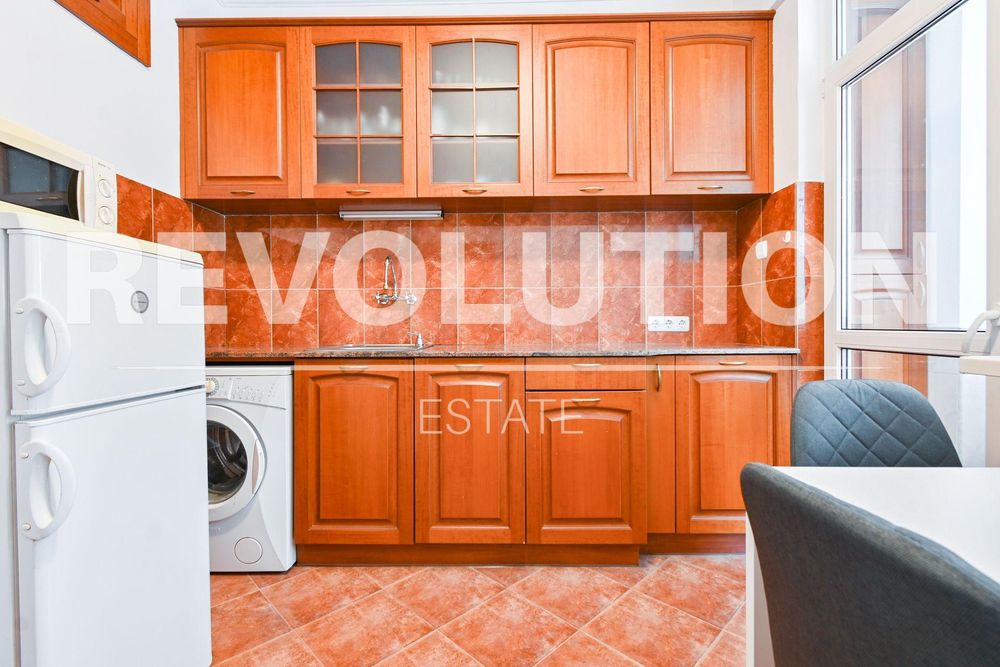 Дава се под наем Двустаен апартамент в София, Иван Вазов - 70 кв.м за 661.98 € - Снимка #3