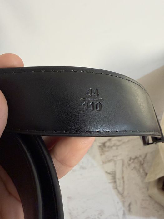 Curea Ferragamo Black cu model
