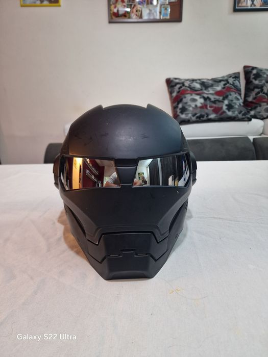 Каска тип Железен човек