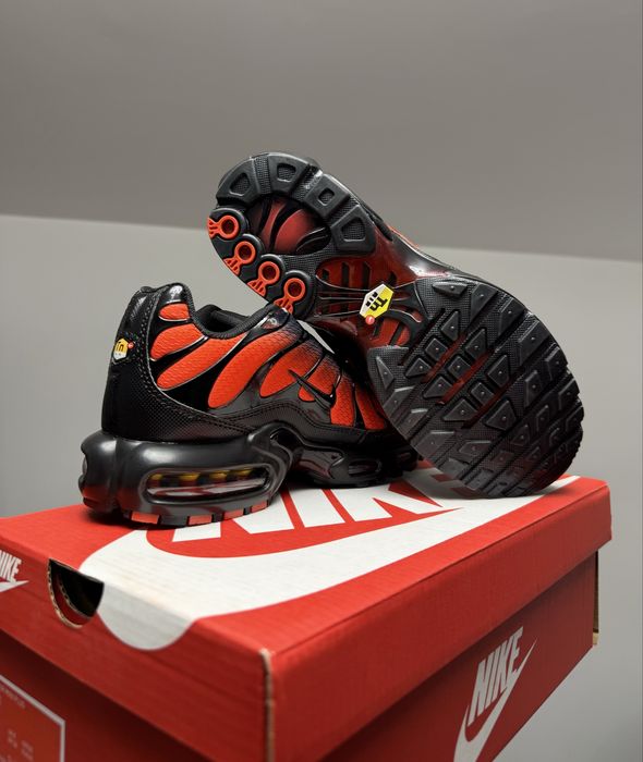 Nike Air Max Plus TN Red Black