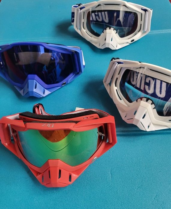 Casca enduro, motocross,  atv XL, ochelari,  cizme .Echipament enduro.