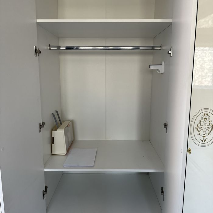 Продам шкаф 200 000 тыс