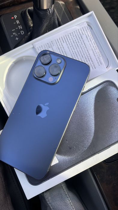 Iphone 15 pro max синий