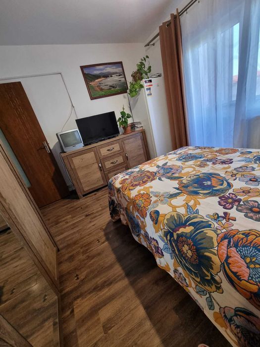 Vând apartament cu 2 camere Apahida