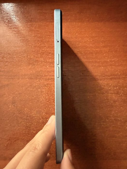 Продаю телефон Oppo A57s