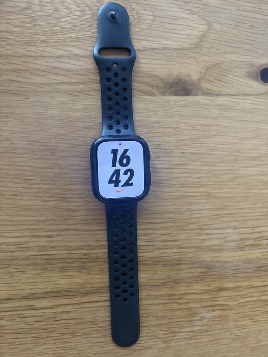 Applle Iwatch 7 Nike серия 45 мм.
