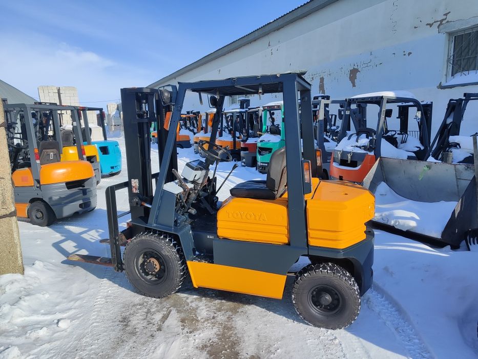 Продам вилочный погрузчик. Кара