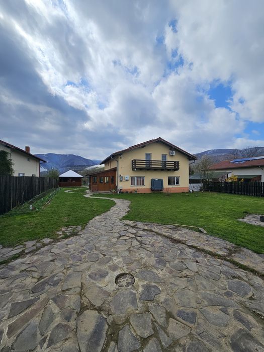 Cabană cu Ciubăr in Tocile (Sadu) Liber pt Revelion