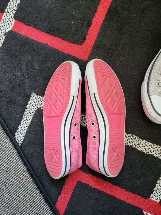 4 perechi Converse