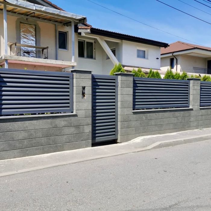 Vand garduri si porti