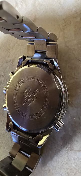 Продавам Casio EF 527