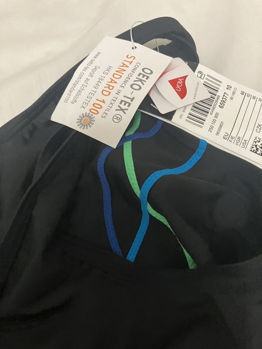 Costum de baie intreg