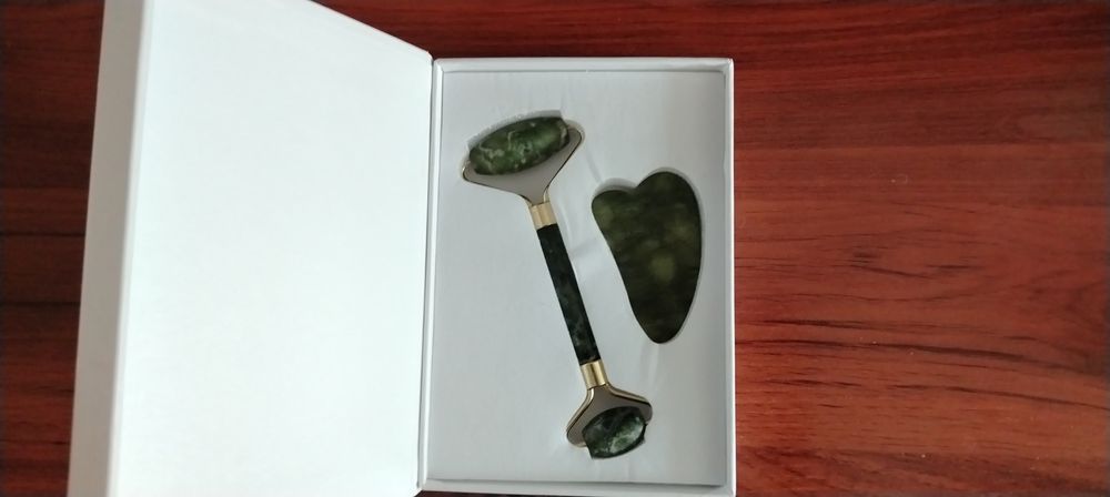 Продам массажёр для лица
