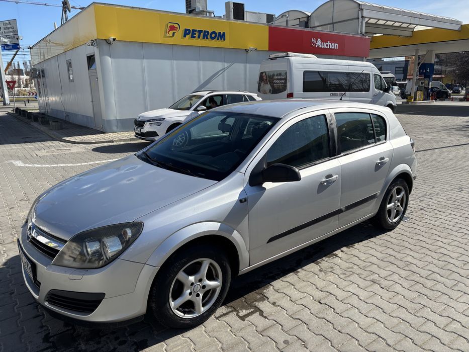 Opel astra H.                      .