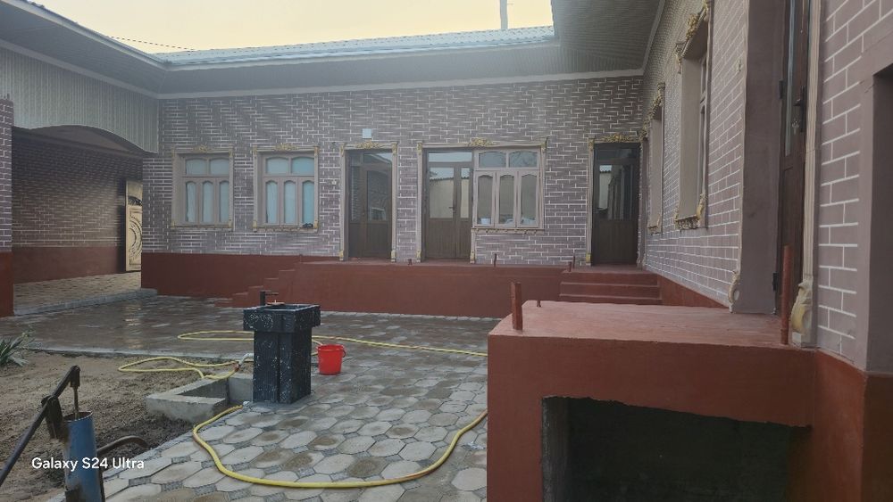 Ховли сотилади срочно