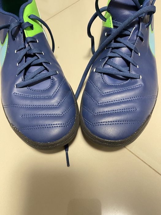 Ghete fotbal sintetic Nike Tiempo