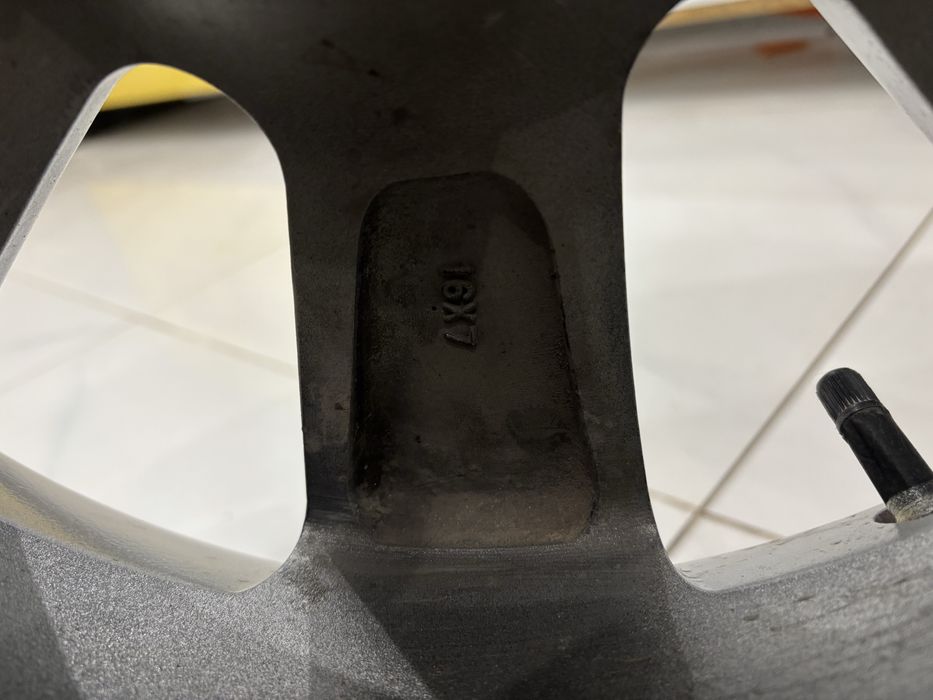 Титанки тайота R16