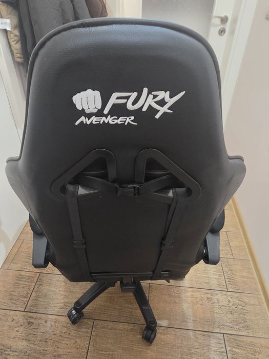 Геймърски стол Fury