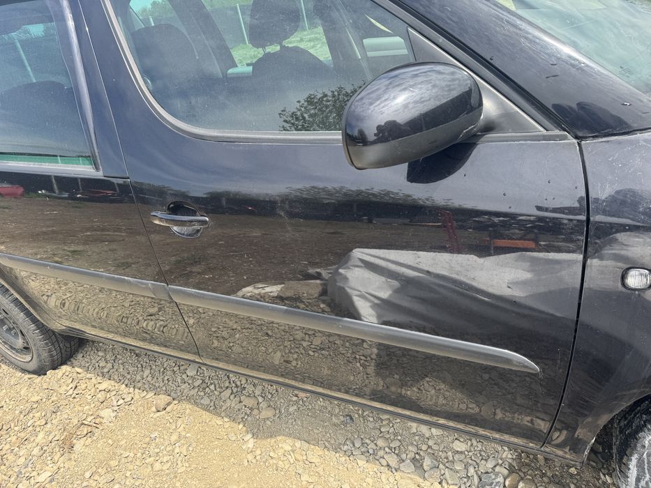 Usa usi skoda roomster negru