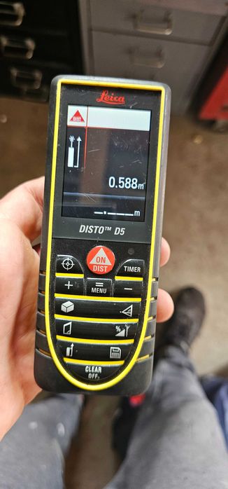 Leica  disto D5,