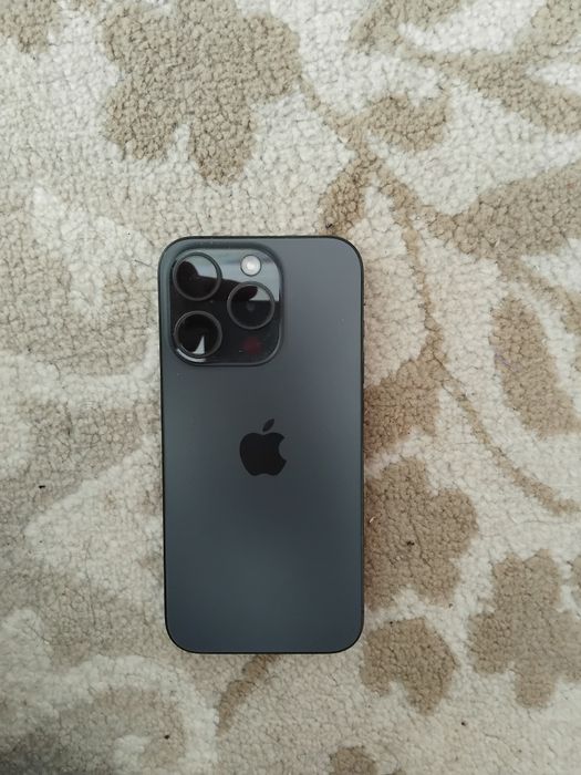 IPhone 15 pro 256 гб ёмкость 87 %