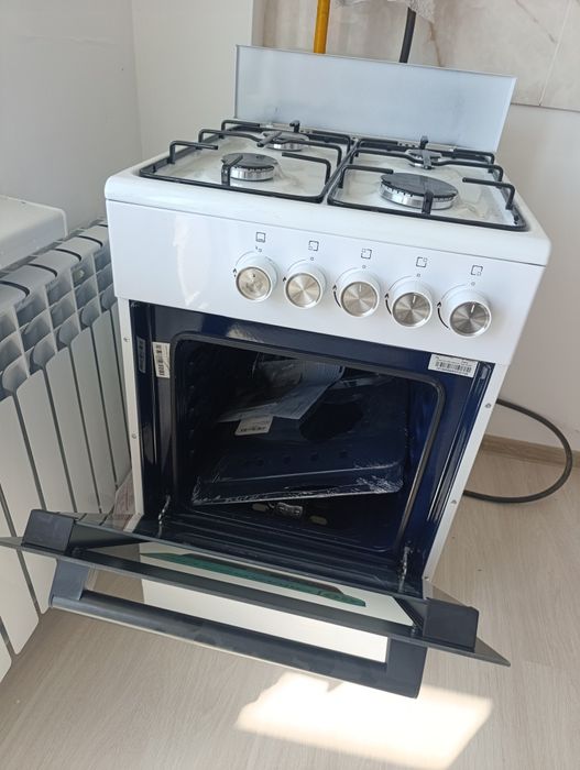 Продаю НОВУЮ газ.плиту