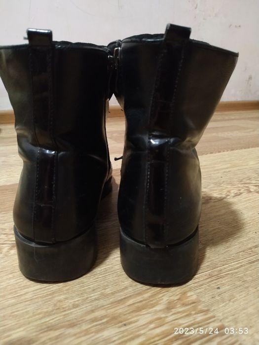 38 размер ботинки и макасины