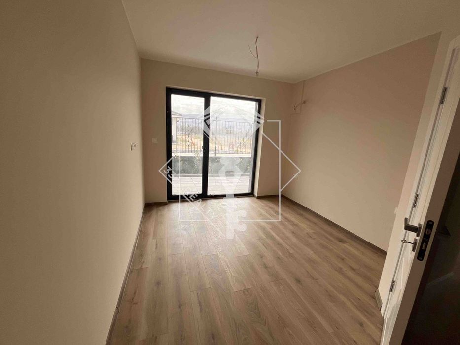 Продава се Двустаен апартамент в Пловдив, Беломорски - 84 кв.м за 1314 €/кв.м - Снимка #3