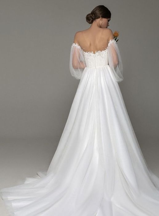 Свадебное платье