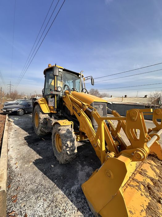Экскаватор погрузчик. 3в1 экскаватор. Петушок и Трактор