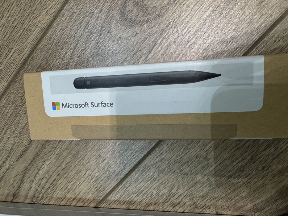 Microsoft Surface Pro 9 i7 / 16GB / 256GB / 120 Гц 2.8K экран.