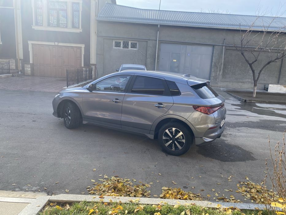 BYD e2                             .