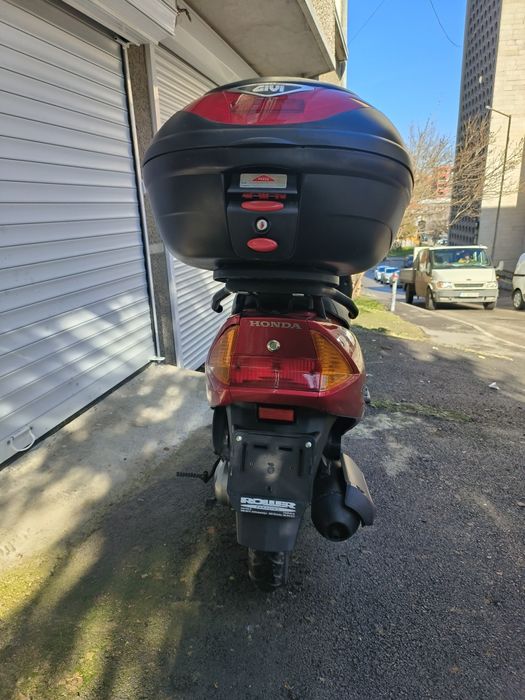 Honda Lead 110 (NHX110)