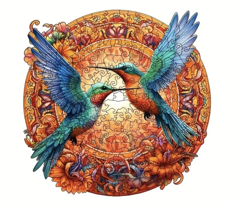 Красиви дървени пъзели различни видове интересни части с различниформи