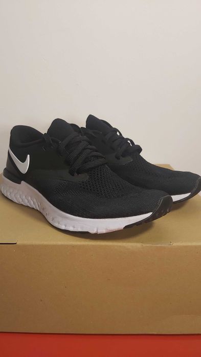 Nike Odyssey React Flyknit 2 - Номер 37.5